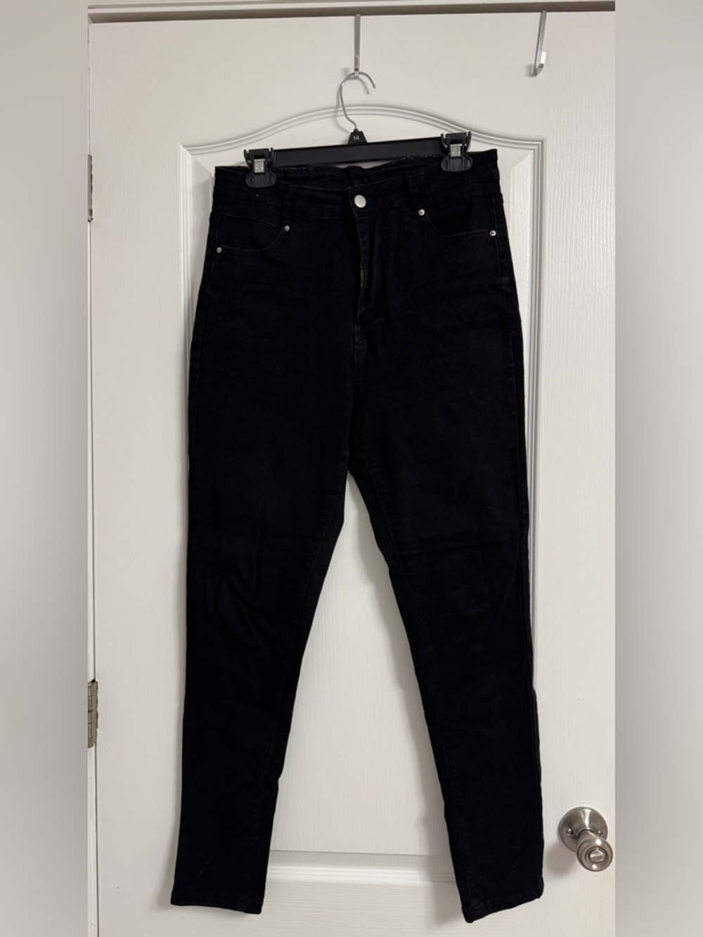 Black skinny jeans